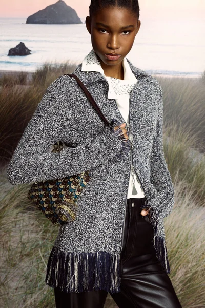 Look 15